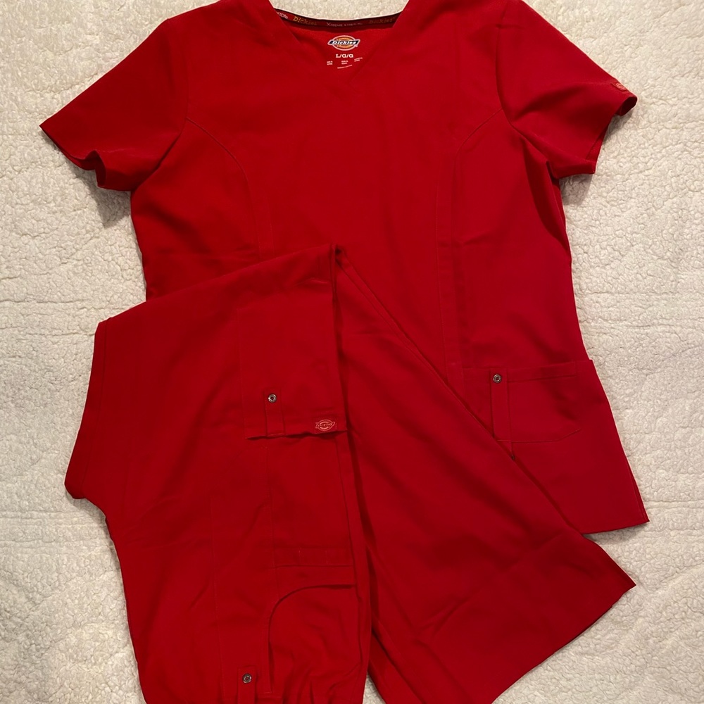 Dickies Women's Scrub Set